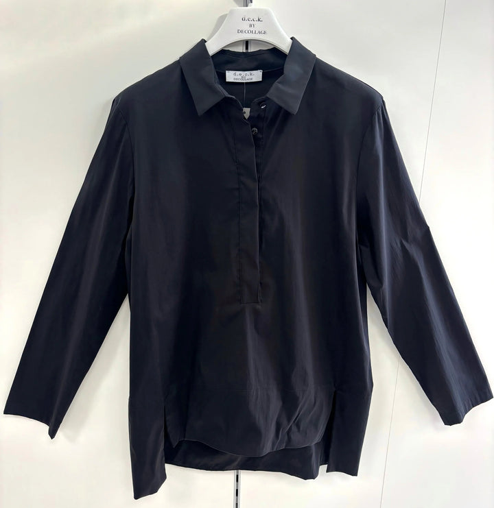 Decollage Black Classic Cotton Dipped Hem Shirt