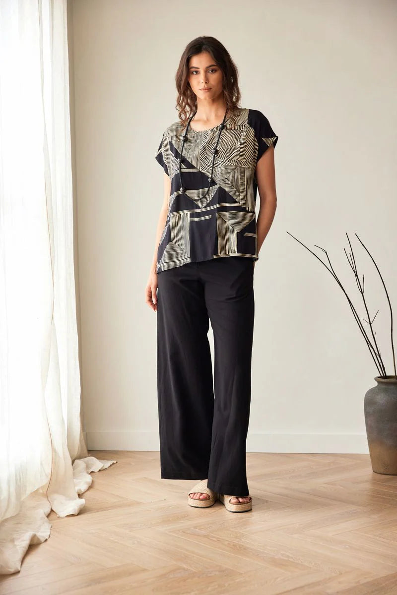 Peruzzi Black & Gold Geometric Print Top