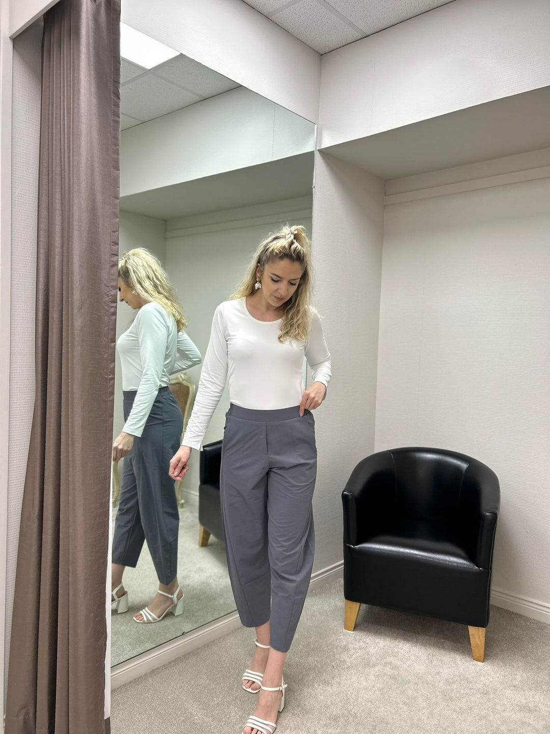 Lightweight Grey Cropped Travel Trousers